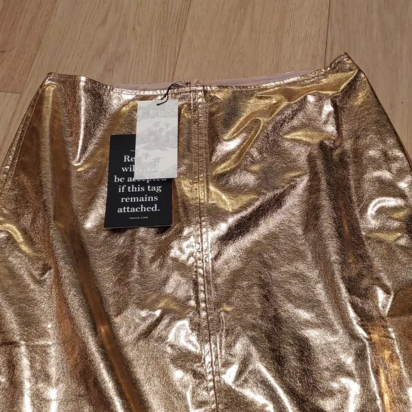 TUCKERNUCK X INDIA HICKS Gold Metallic London Skirt Size 12 - Picture 3 of 5